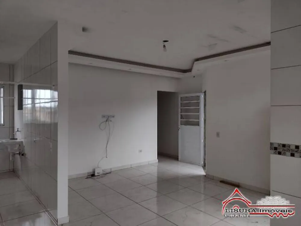 Casa, 4 quartos, 240 m² - Foto 1