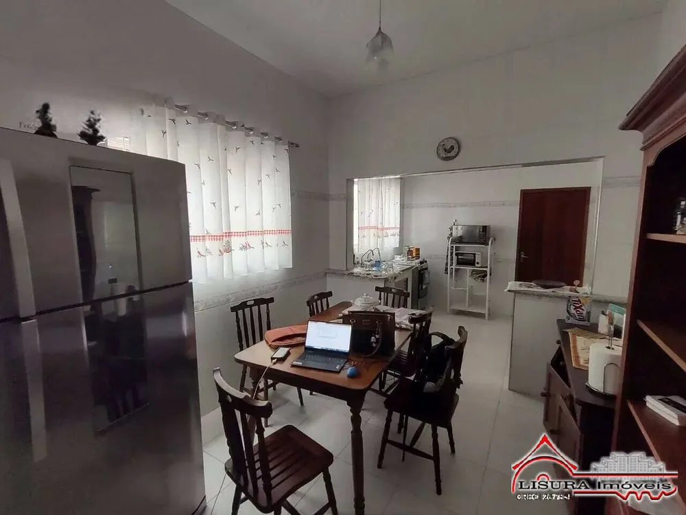 Casa, 3 quartos, 183 m² - Foto 2