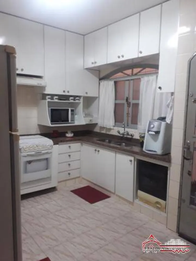 Casa, 3 quartos, 215 m² - Foto 3