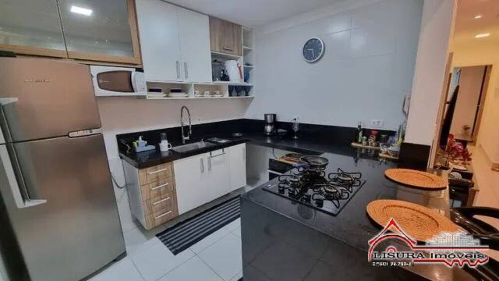 Apartamento à venda com 3 quartos, 92m² - Foto 1