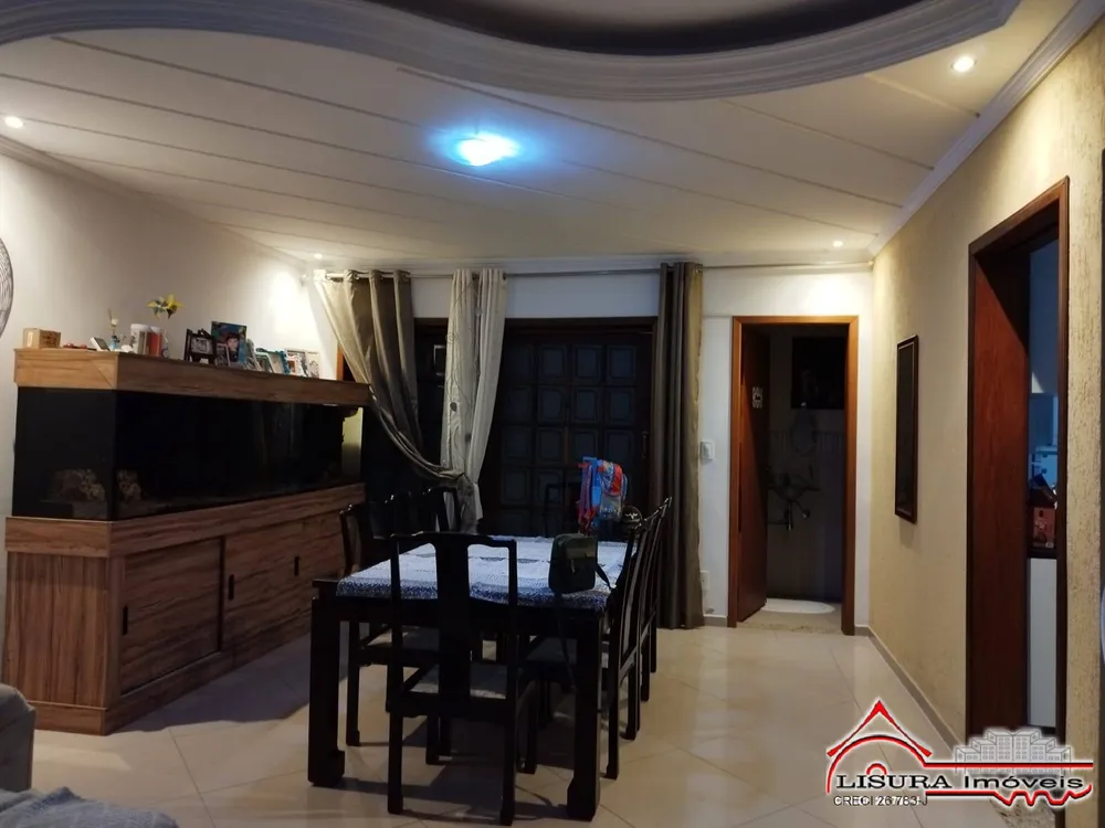 Casa, 3 quartos, 240 m² - Foto 2