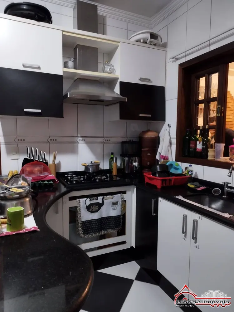 Casa, 3 quartos, 240 m² - Foto 4
