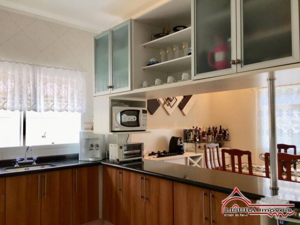 Casa de Condomínio à venda com 3 quartos, 287m² - Foto 6