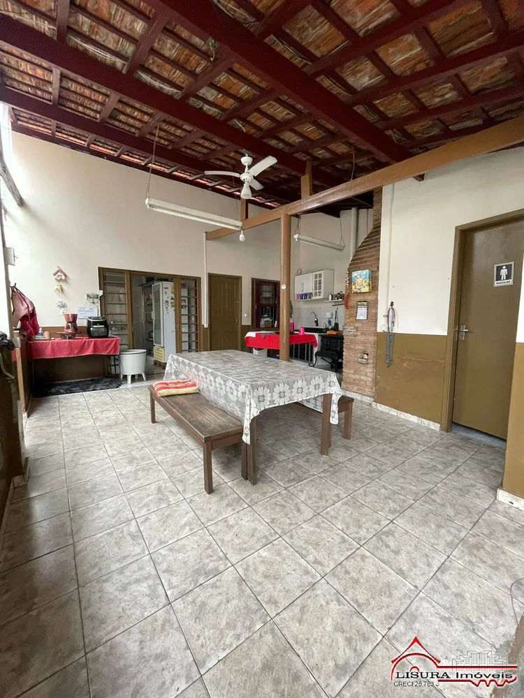 Casa, 3 quartos, 260 m² - Foto 1