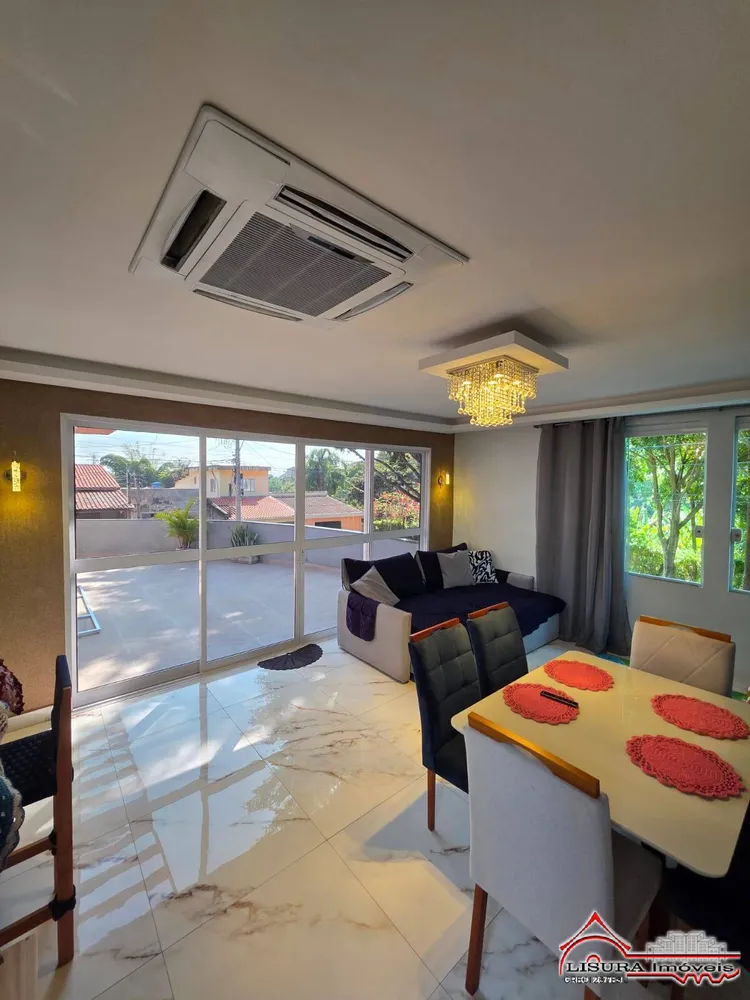 Casa, 3 quartos, 260 m² - Foto 1