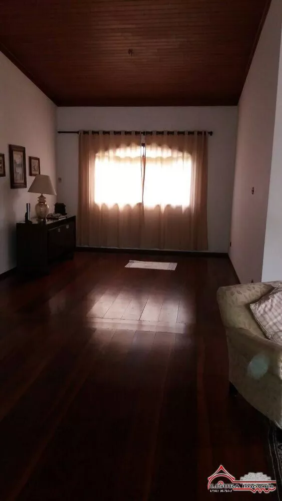 Casa de Condomínio à venda com 5 quartos, 240m² - Foto 3