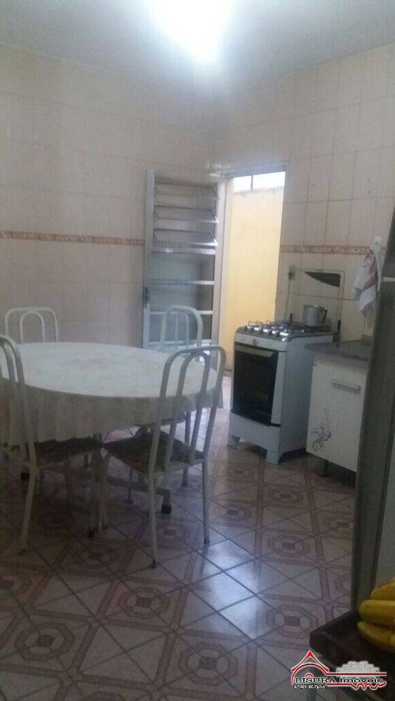 Casa à venda com 2 quartos, 1m² - Foto 4