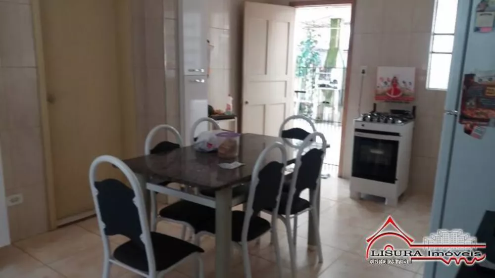 Casa à venda com 3 quartos, 194m² - Foto 4