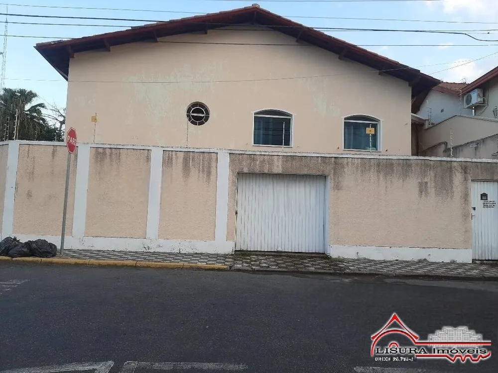Casa, 3 quartos, 247 m² - Foto 2