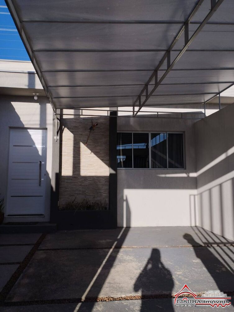Casa à venda com 3 quartos, 73m² - Foto 1