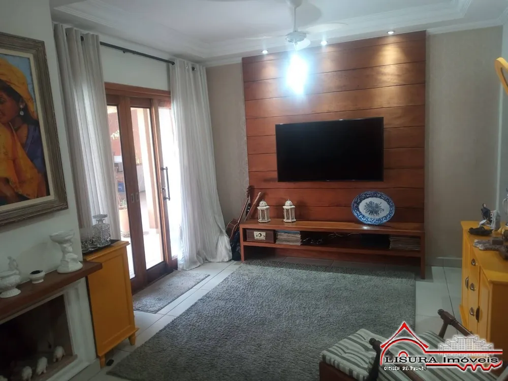 Casa, 3 quartos, 213 m² - Foto 2
