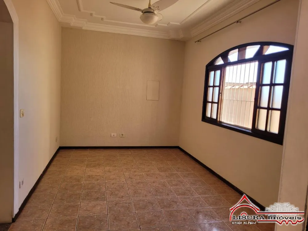 Casa, 3 quartos, 180 m² - Foto 1