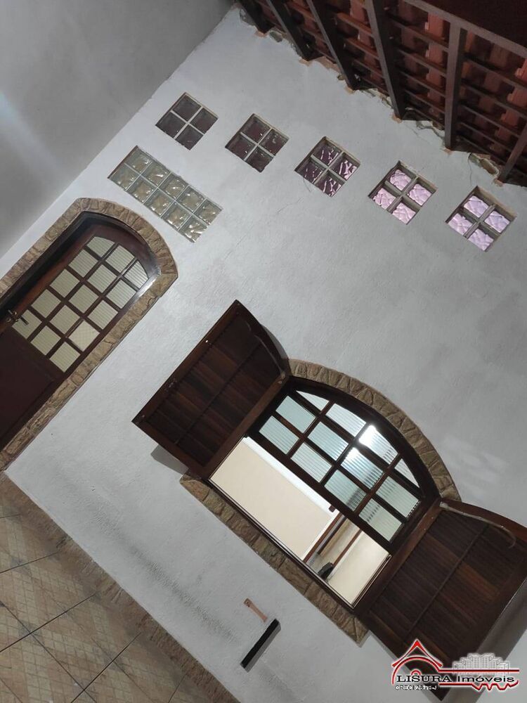 Casa à venda com 1 quarto, 100m² - Foto 6
