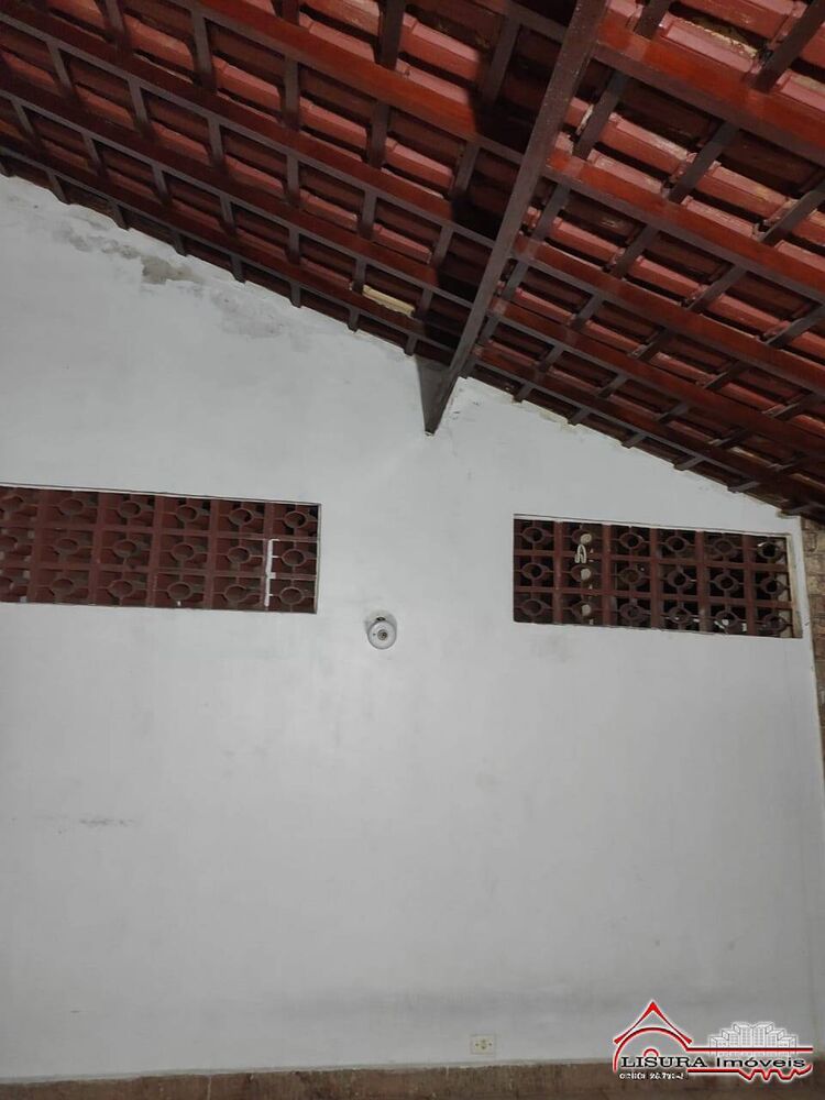 Casa à venda com 1 quarto, 100m² - Foto 3