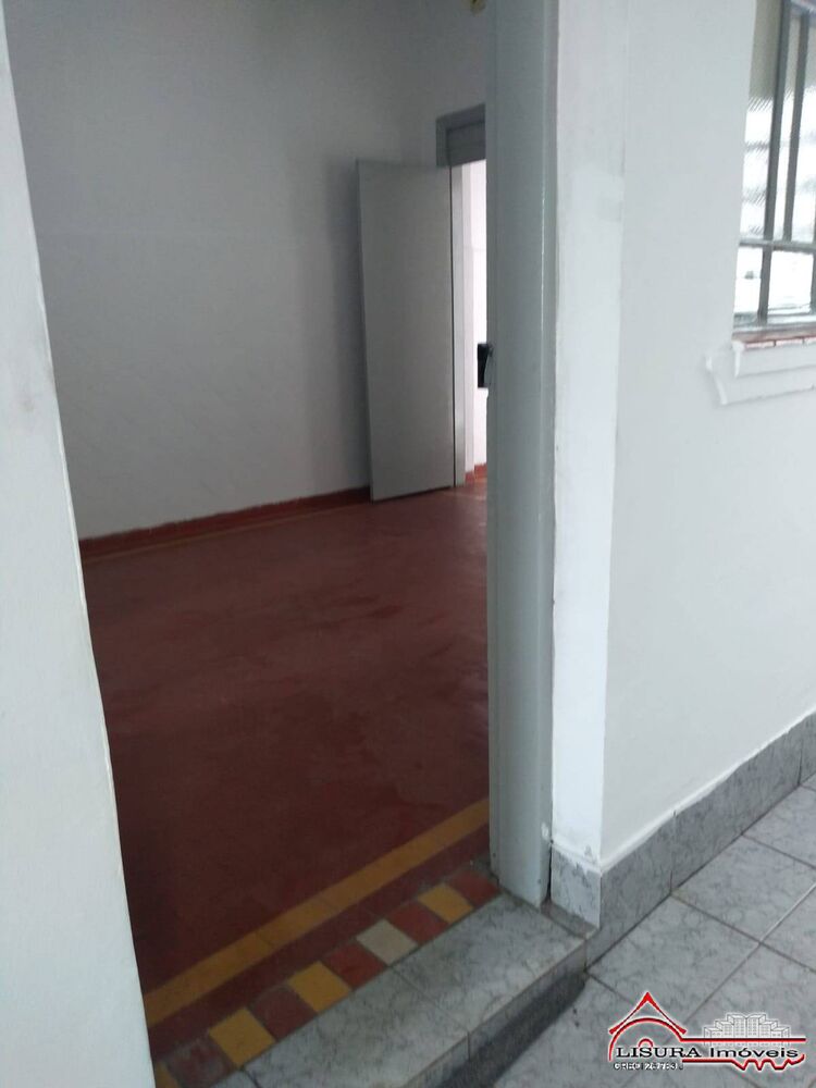 Casa à venda com 3 quartos, 159m² - Foto 1
