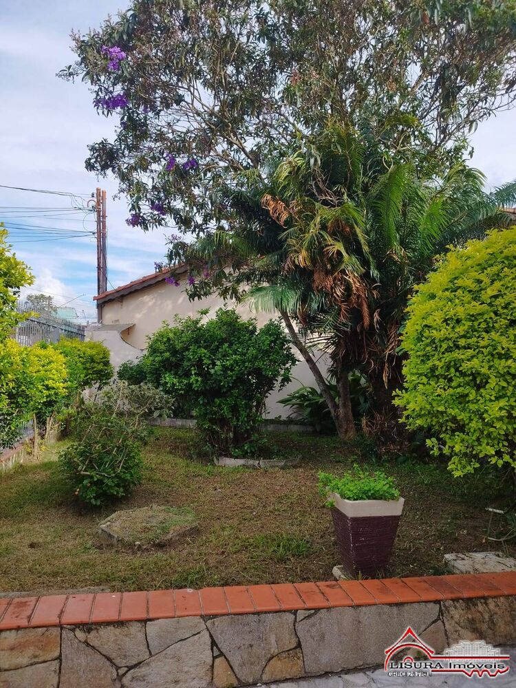 Casa, 3 quartos, 241 m² - Foto 2