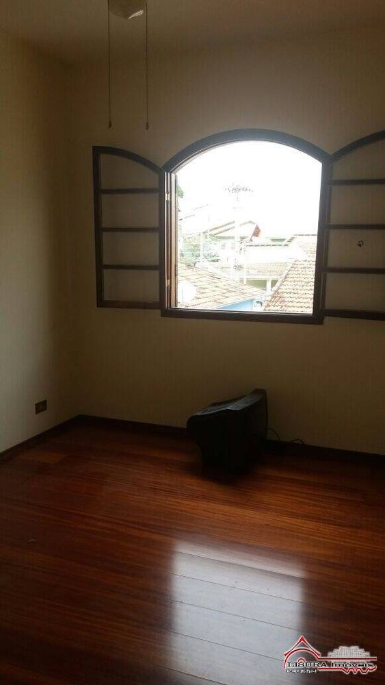 Casa à venda com 3 quartos, 192m² - Foto 2