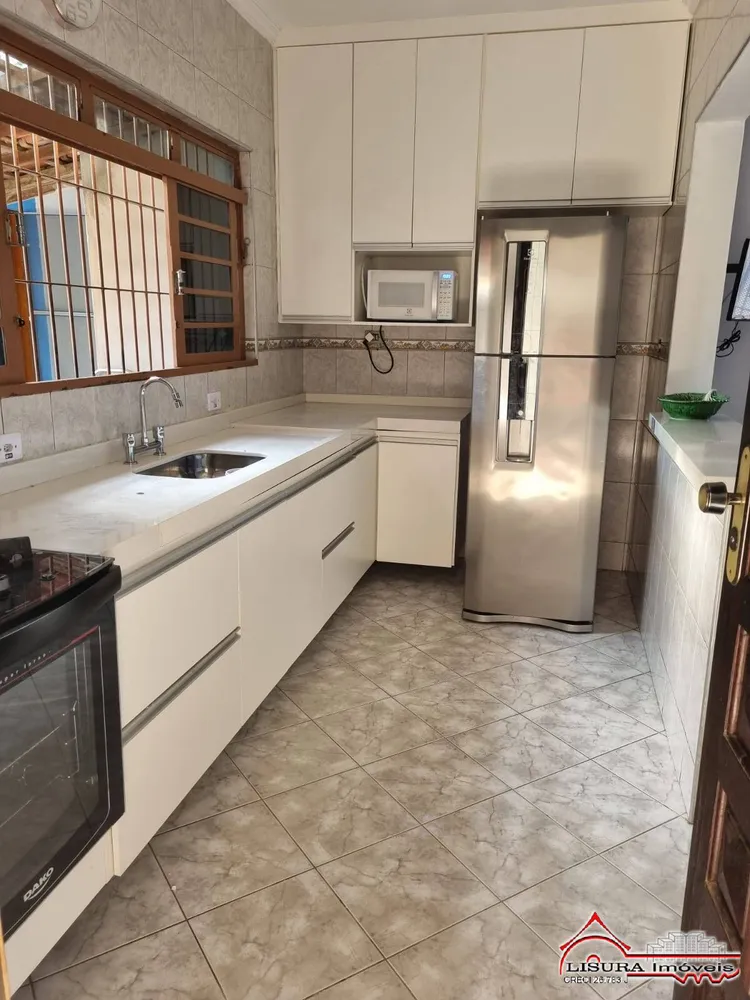 Casa, 4 quartos, 288 m² - Foto 2