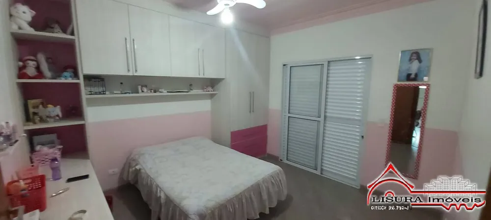 Casa, 3 quartos, 230 m² - Foto 1