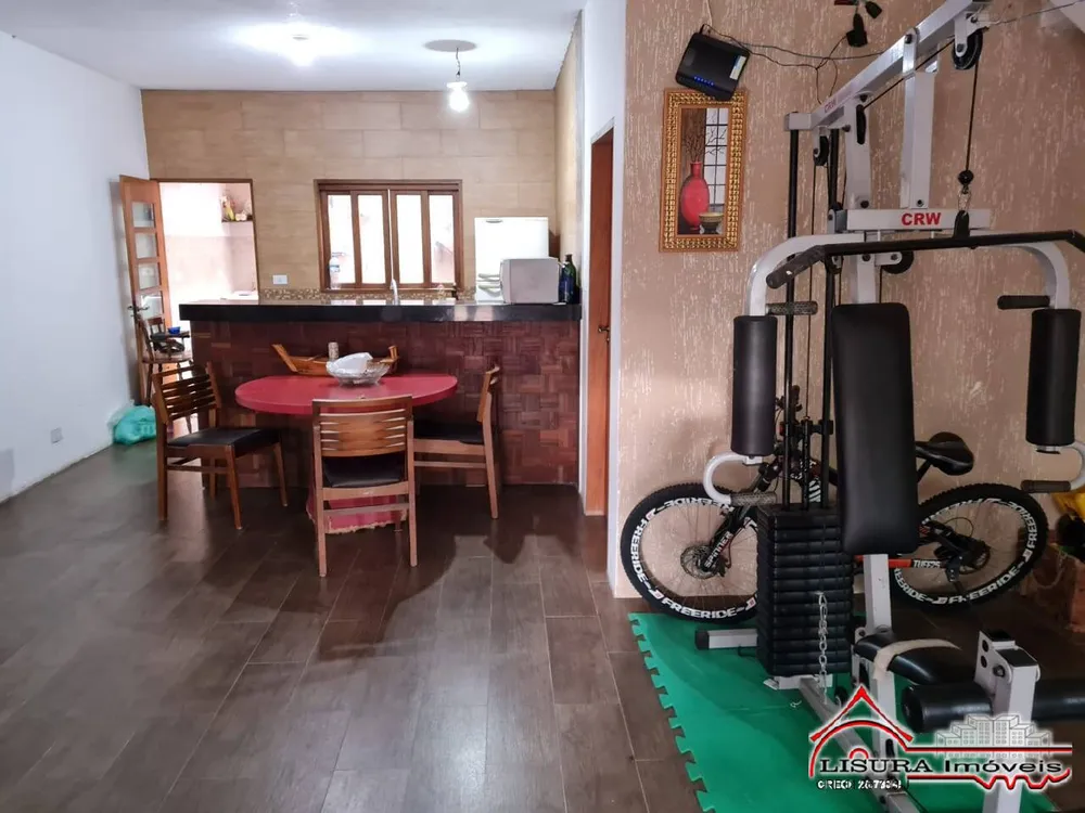 Casa, 4 quartos, 174 m² - Foto 1