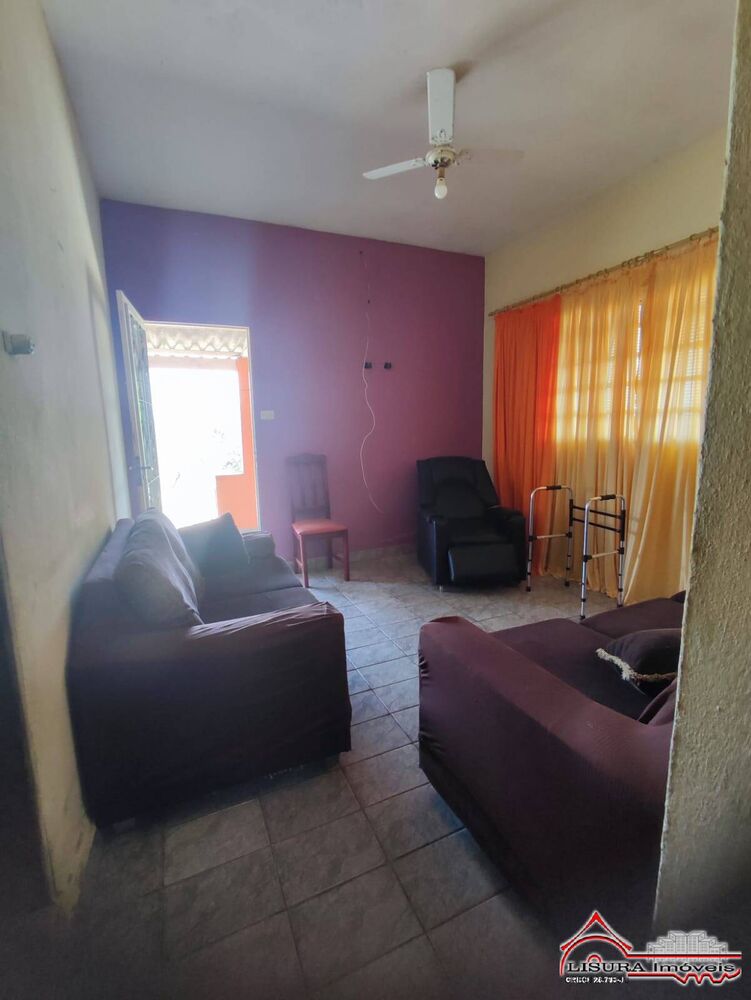 Casa à venda com 2 quartos, 147m² - Foto 3