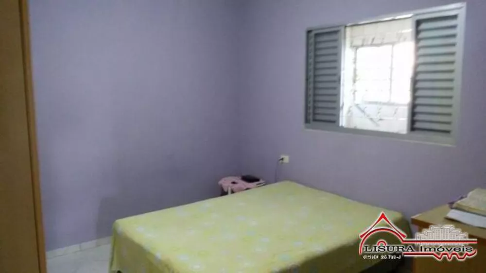 Casa à venda com 2 quartos, 80m² - Foto 1