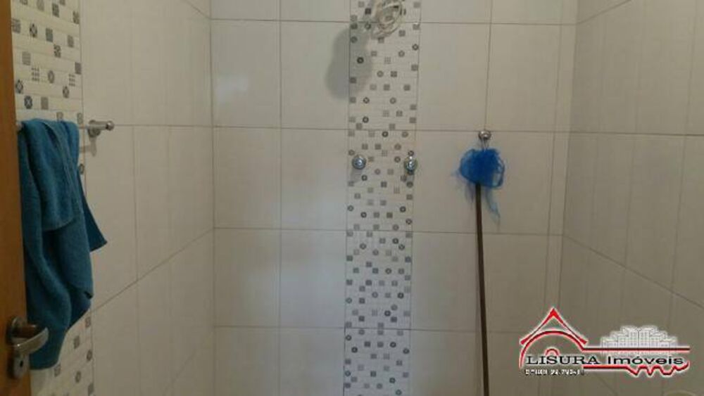 Casa à venda com 2 quartos, 1m² - Foto 4