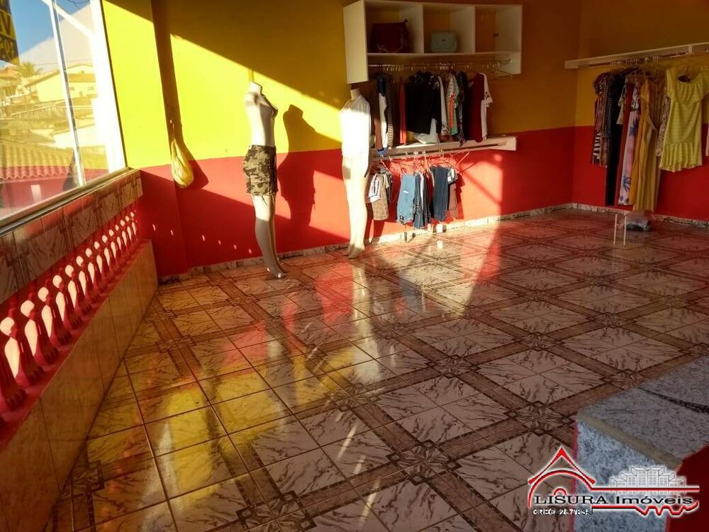 Casa à venda com 2 quartos, 150m² - Foto 4