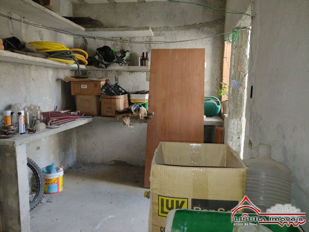 Casa à venda com 2 quartos, 72m² - Foto 2