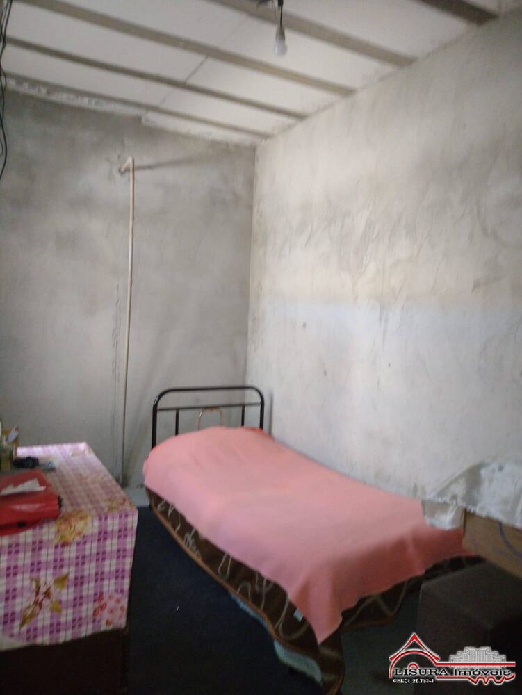 Casa à venda com 2 quartos, 72m² - Foto 5