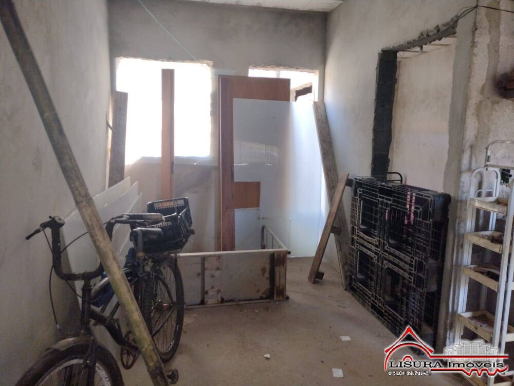 Casa à venda com 2 quartos, 72m² - Foto 3