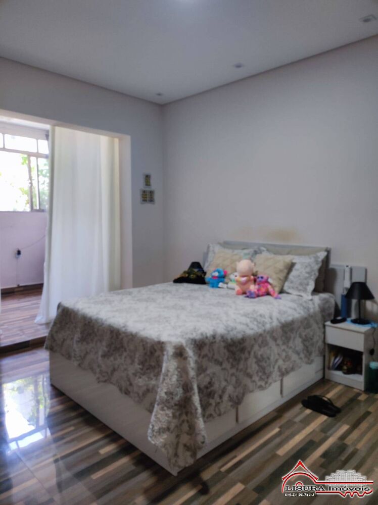 Casa à venda com 2 quartos, 240m² - Foto 9