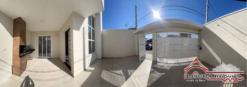 Casa à venda com 3 quartos, 134m² - Foto 1