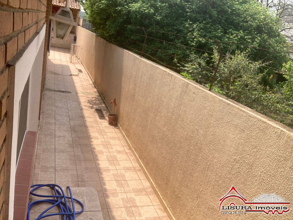 Casa à venda com 3 quartos, 266m² - Foto 15