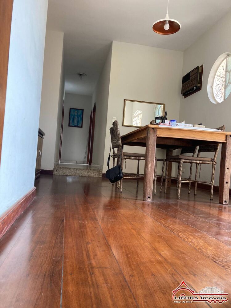 Casa à venda com 3 quartos, 266m² - Foto 5