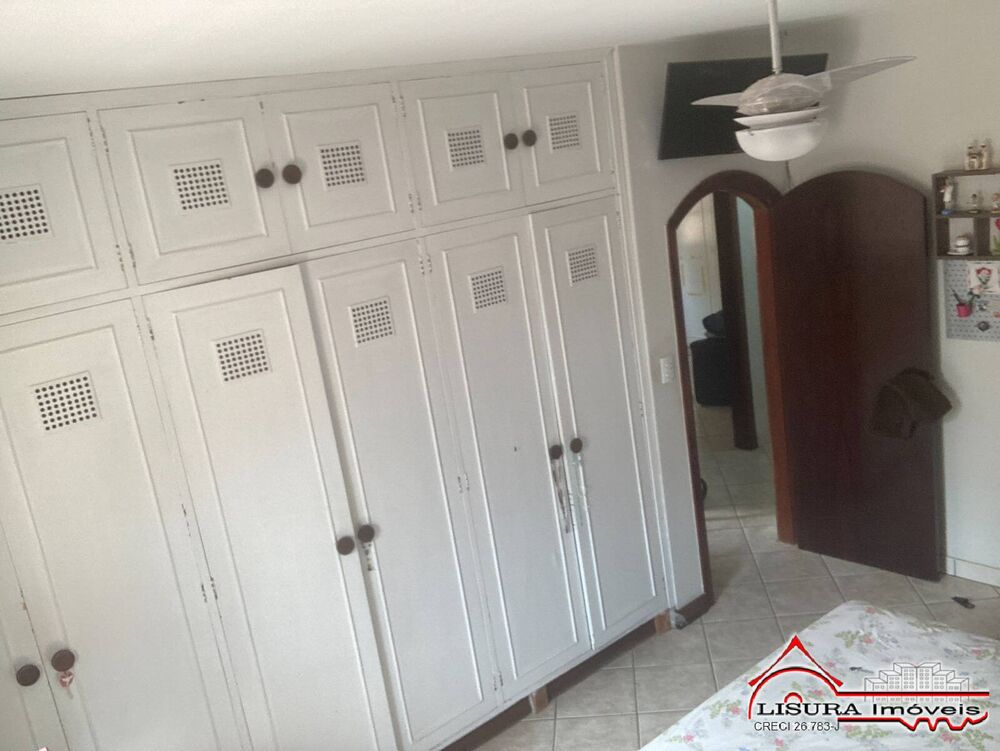 Casa à venda com 3 quartos, 266m² - Foto 10