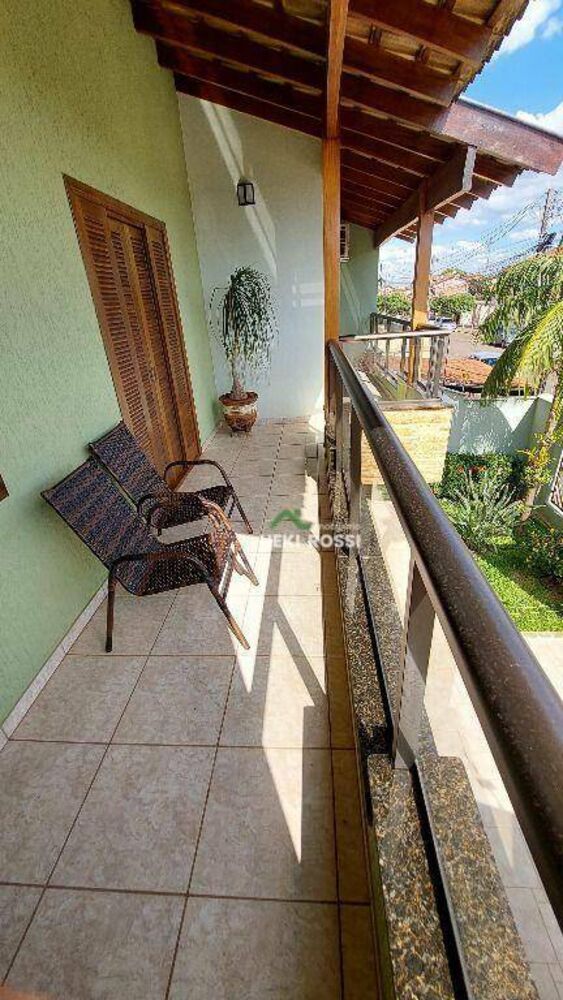 Casa, 3 quartos, 225 m² - Foto 35