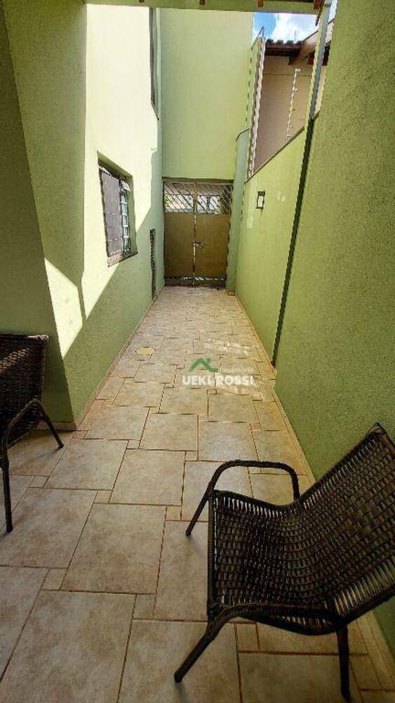 Casa, 3 quartos, 225 m² - Foto 24