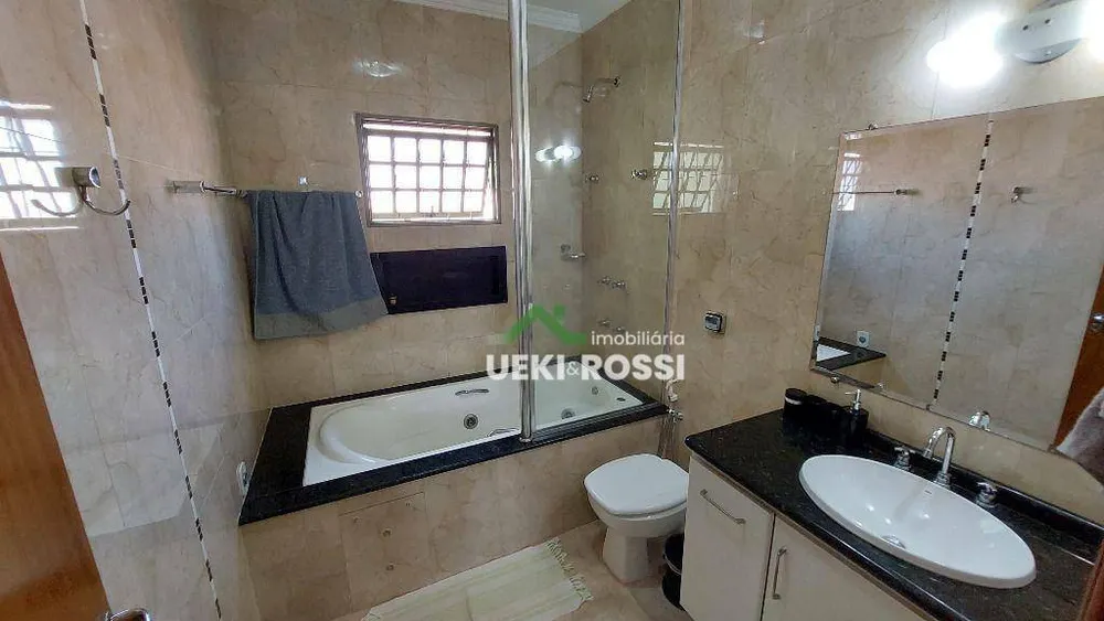 Casa, 3 quartos, 225 m² - Foto 37