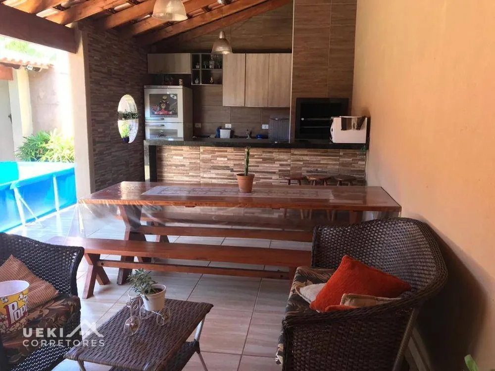Casa, 3 quartos, 200 m² - Foto 1