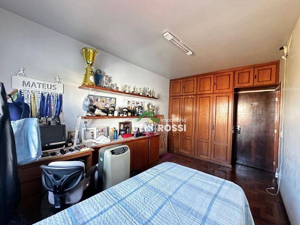 Casa, 4 quartos, 225 m² - Foto 6