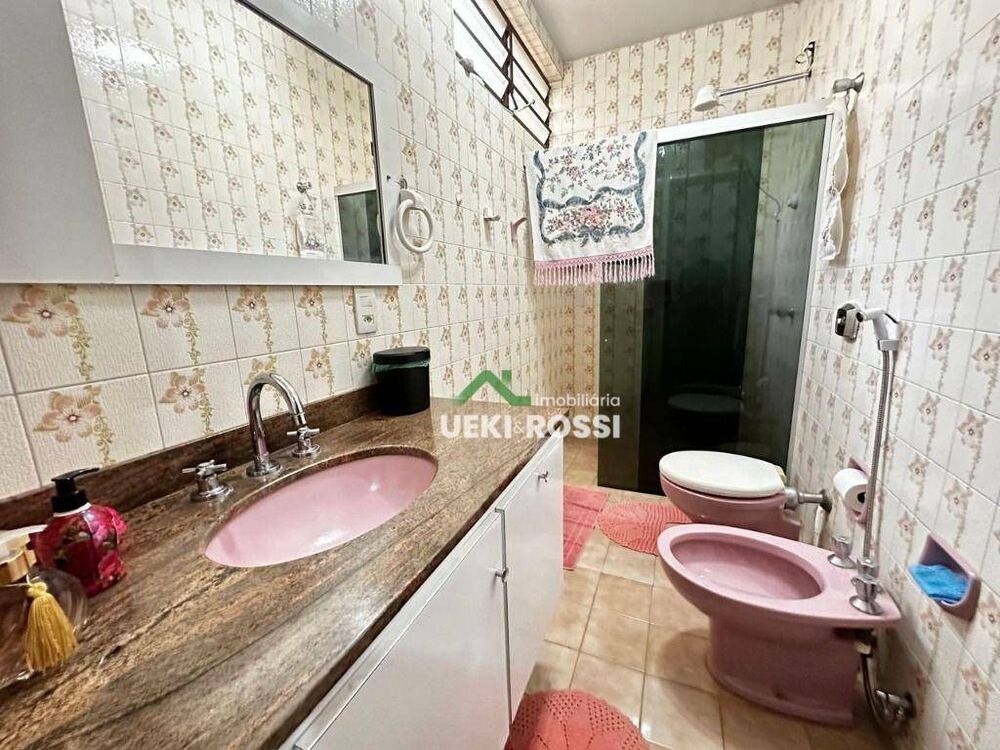 Casa, 4 quartos, 225 m² - Foto 11