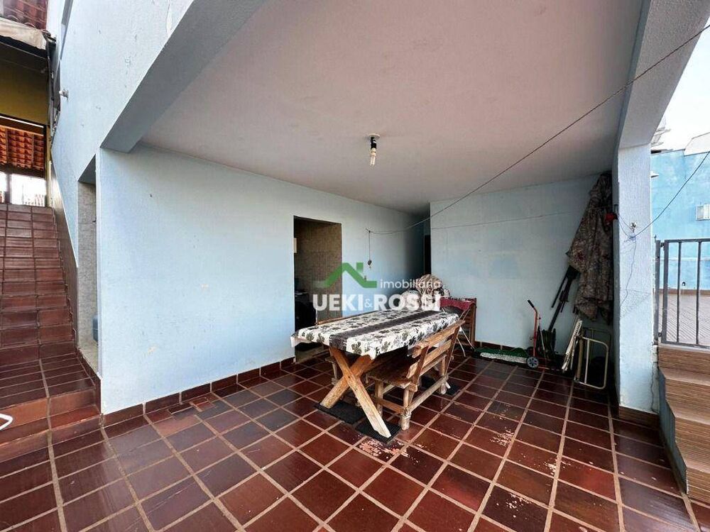 Casa, 4 quartos, 225 m² - Foto 3