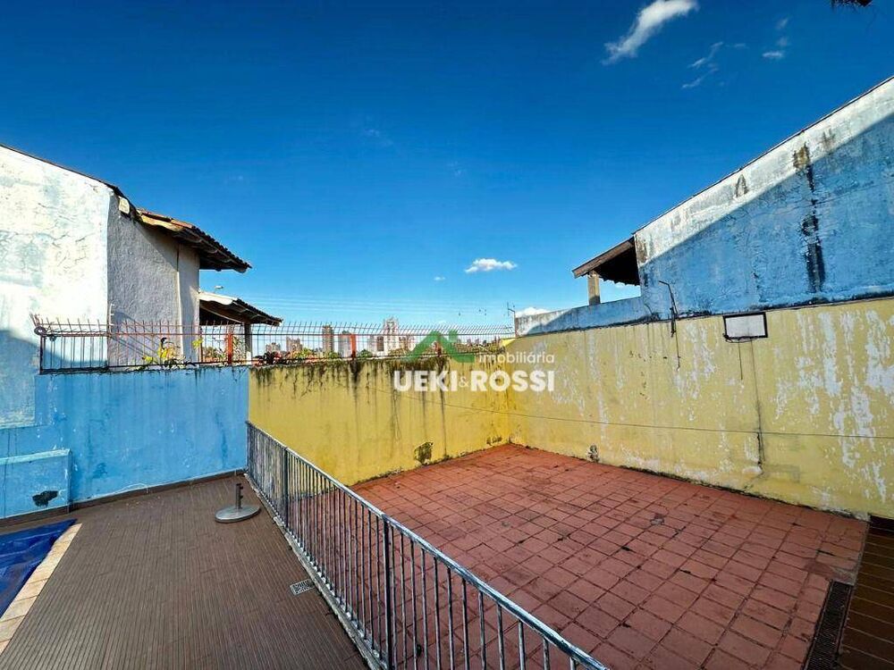 Casa, 4 quartos, 225 m² - Foto 9