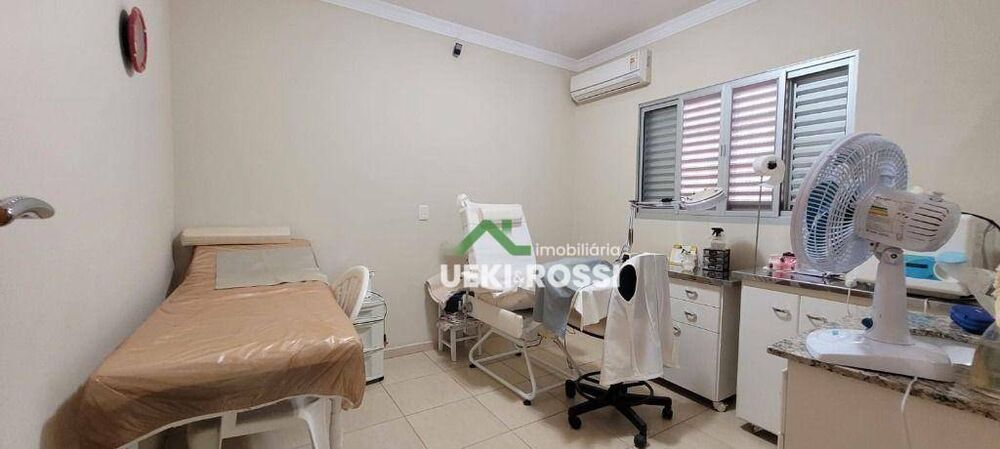 Casa, 3 quartos, 230 m² - Foto 17