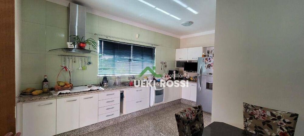 Casa, 3 quartos, 230 m² - Foto 9