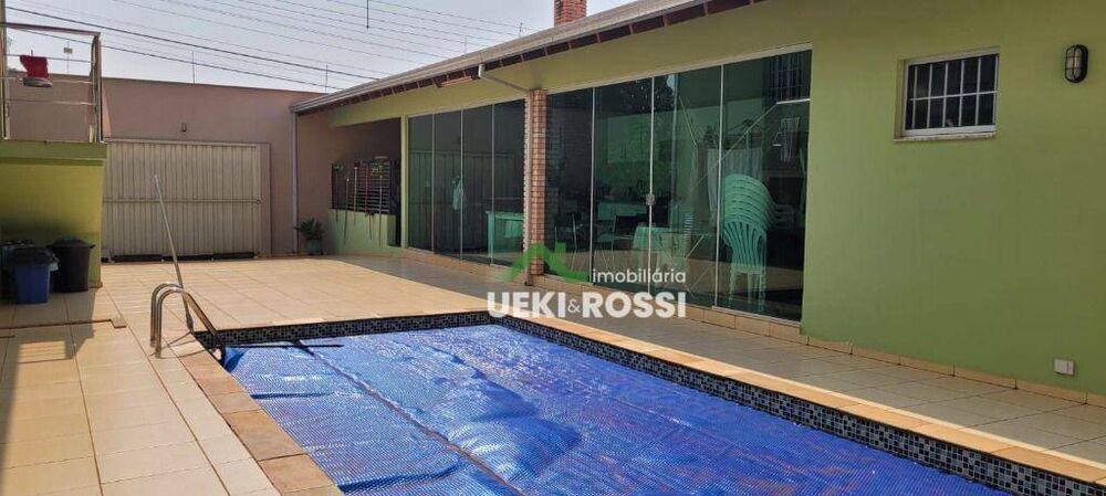 Casa, 3 quartos, 230 m² - Foto 1