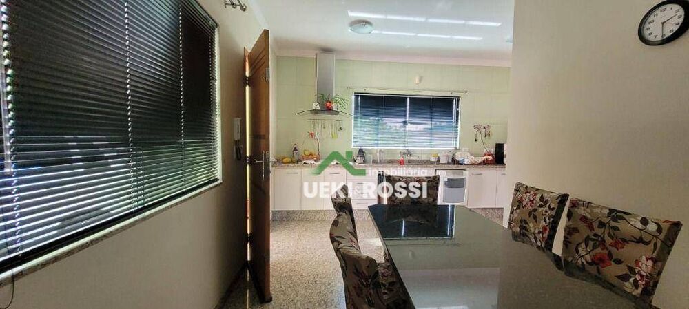 Casa, 3 quartos, 230 m² - Foto 11