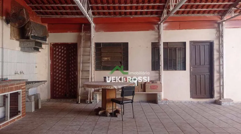 Casa, 4 quartos, 320 m² - Foto 2