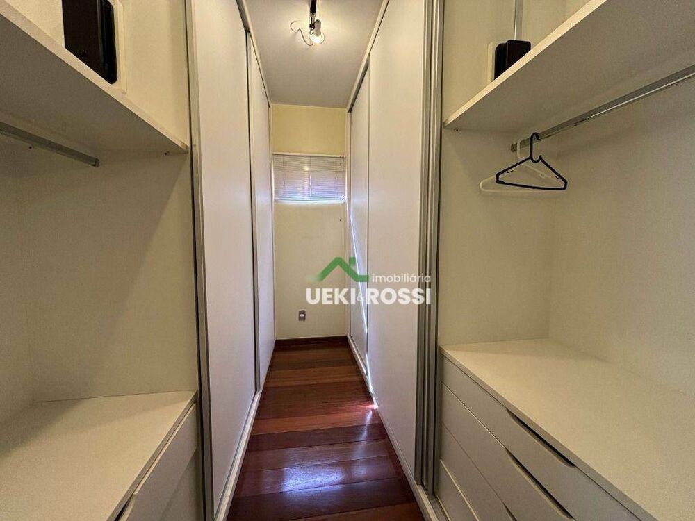 Casa, 6 quartos, 750 m² - Foto 6